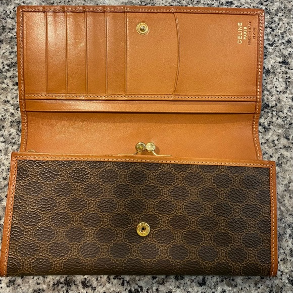 Celine Wallet - Picture 5 of 7
